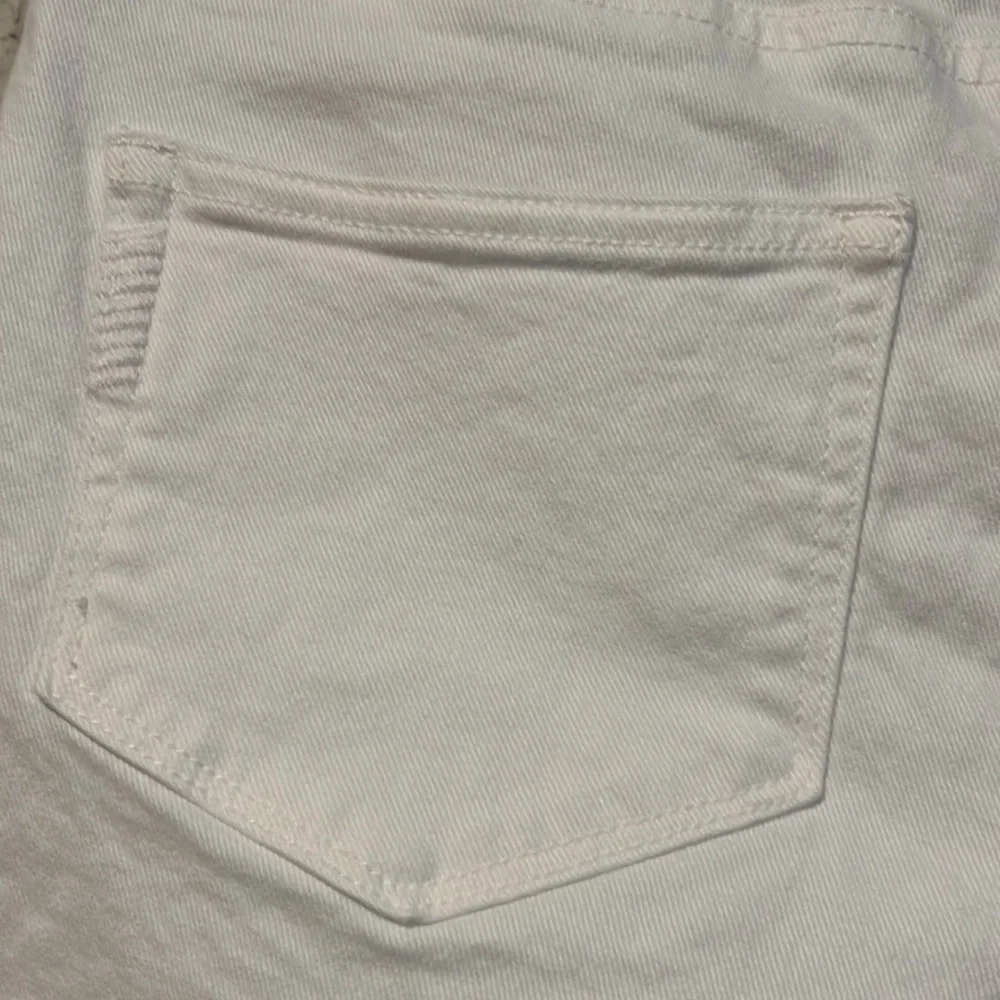 Paige White Jax Knee Jorts denim Bermuda shorts size 28